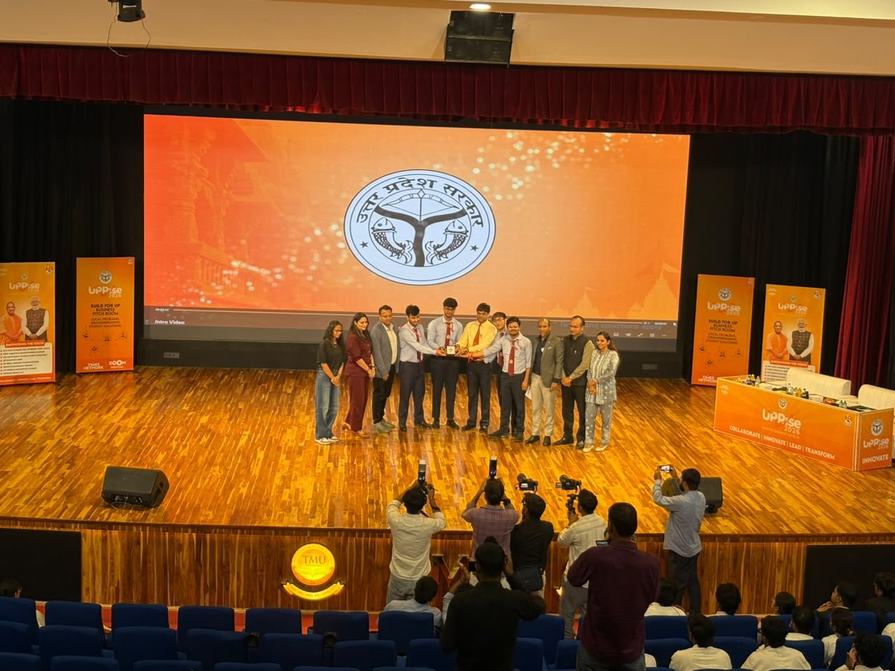 टीएमयू में आयोजित यूपी राइज सम्मेलन में उपस्थित छात्र।